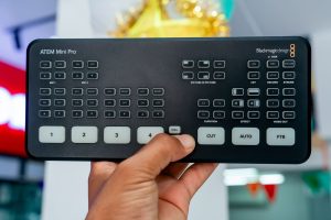 Trik Jasa Live Streaming Mengintegrasikan Graphics Motion