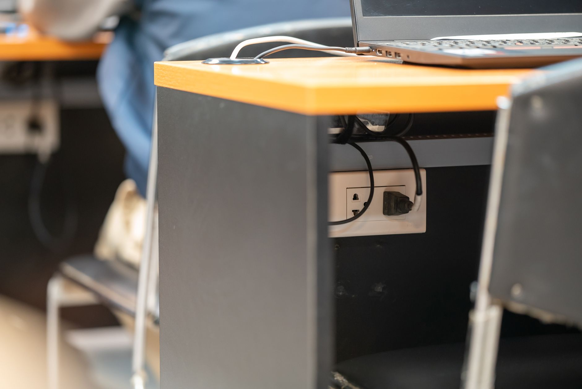 Cara Jasa Multicam Menata Kabel Rapi dan Aman di Venue