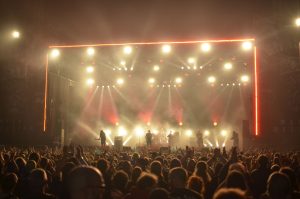 Alasan Jasa Multicam Kini Wajib Ada di Setiap Event Konser
