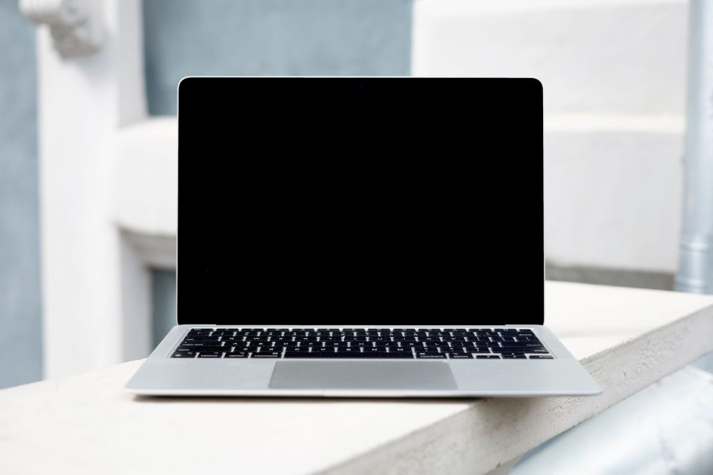 5 Tips Cermat Sewa Laptop High Spec Tanpa Bikin Kantong Jebol