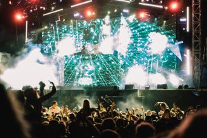 Tips Pilih Jarak Pandang LED Panel: Biar Audiens Gak Capek Nonton