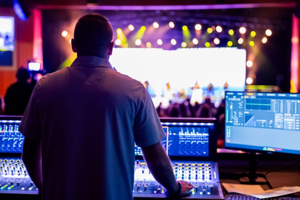 Jasa Produksi Live Content: Bikin Audiens Betah Nonton Sampai Habis