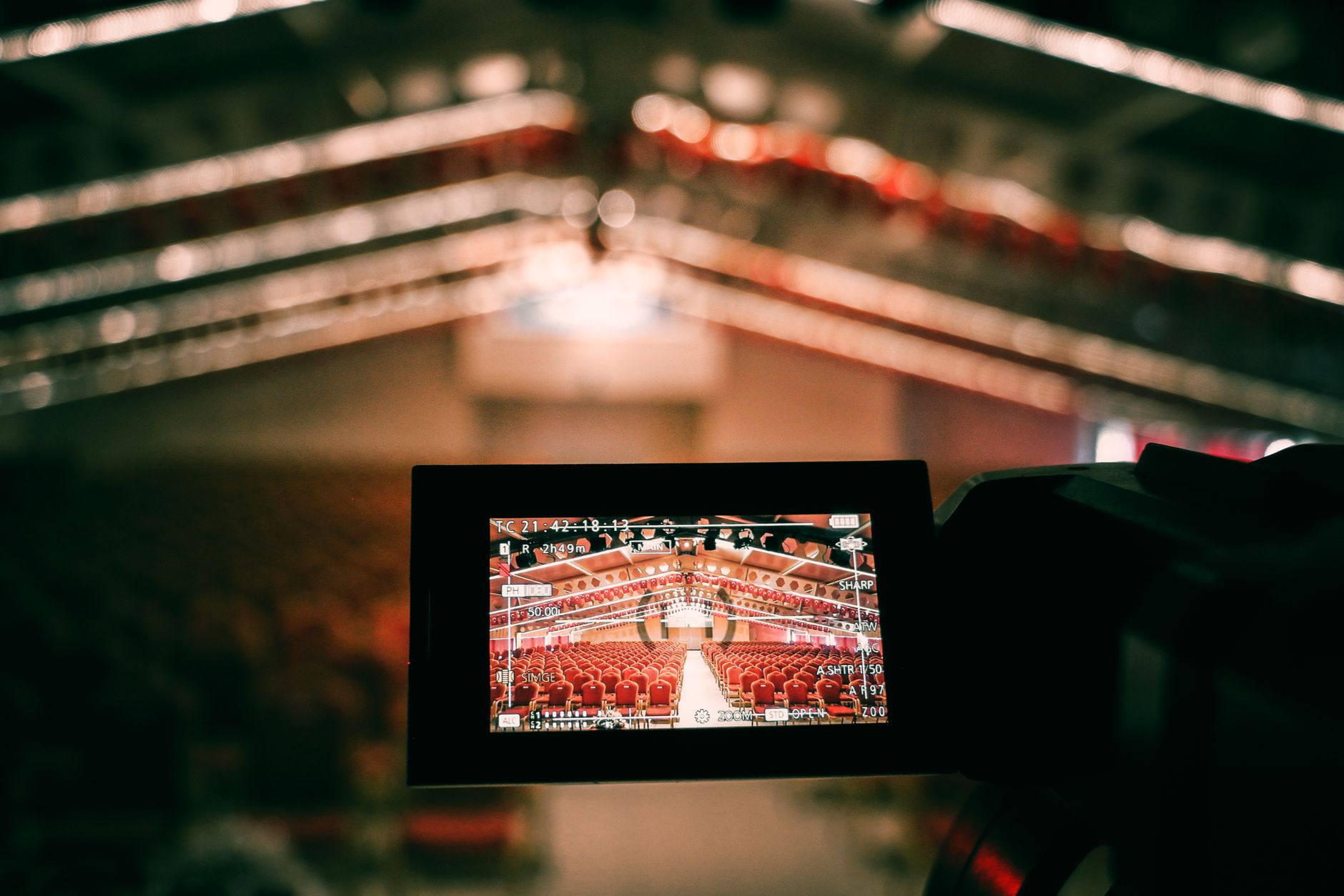 Standardisasi Jasa Live Streaming untuk Pertemuan Korporat