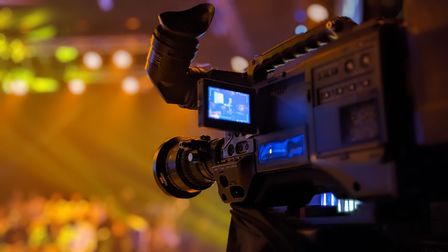 Sewa Videotron Skala Besar: Solusi Dokumentasi Visual Terintegrasi