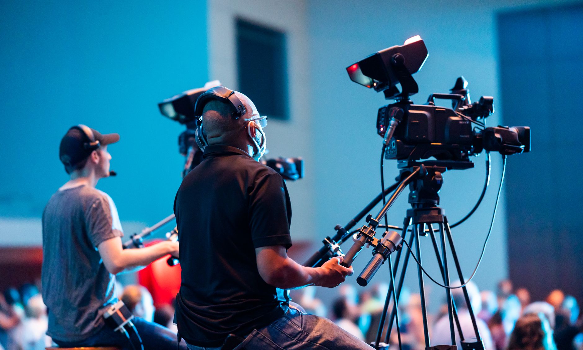 Jasa Multicam Wireless: Solusi Efisien Tanpa Kabel Ruwet