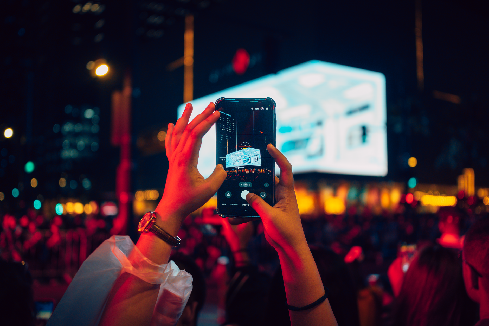 Vendor Layar Digital: Rahasia Gambar Terang di Ruang Cahaya